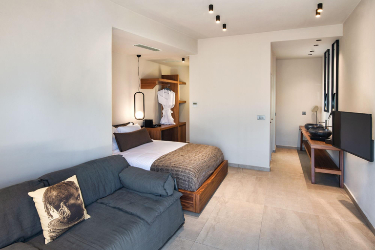 Bedroom 4, Uma Ray Suites, South Aegean