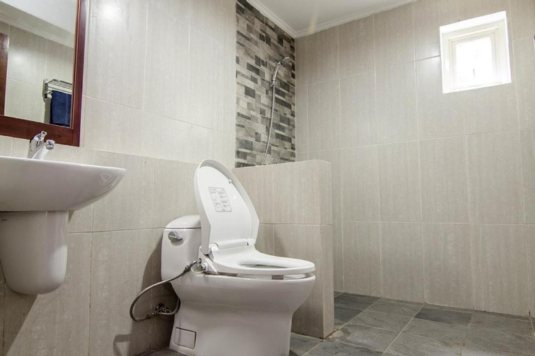 Bathroom 3