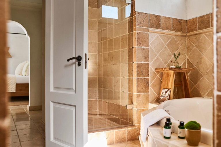 Bathroom 4, Marbella Club Hotel · Golf Resort & Spa, Málaga