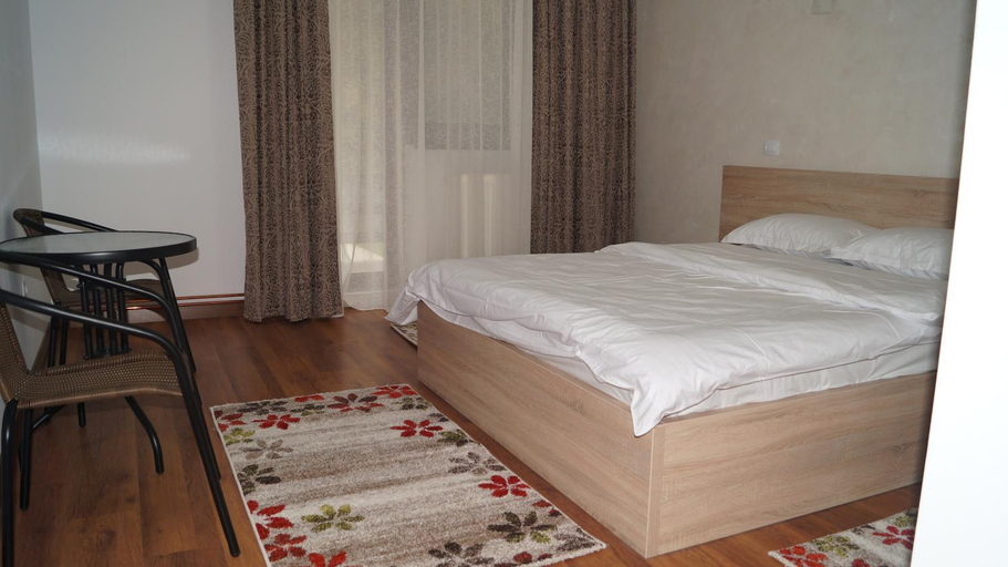 Others 5, Vila Ovidiu, Baile Herculane