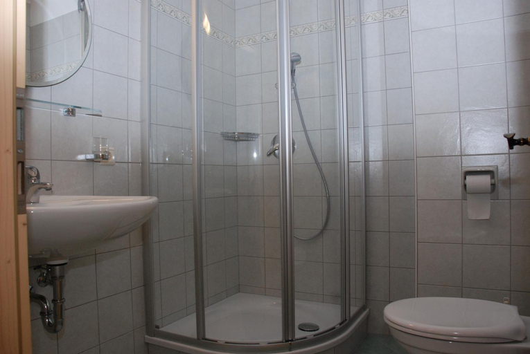 Bathroom, Binterhof, Bolzano