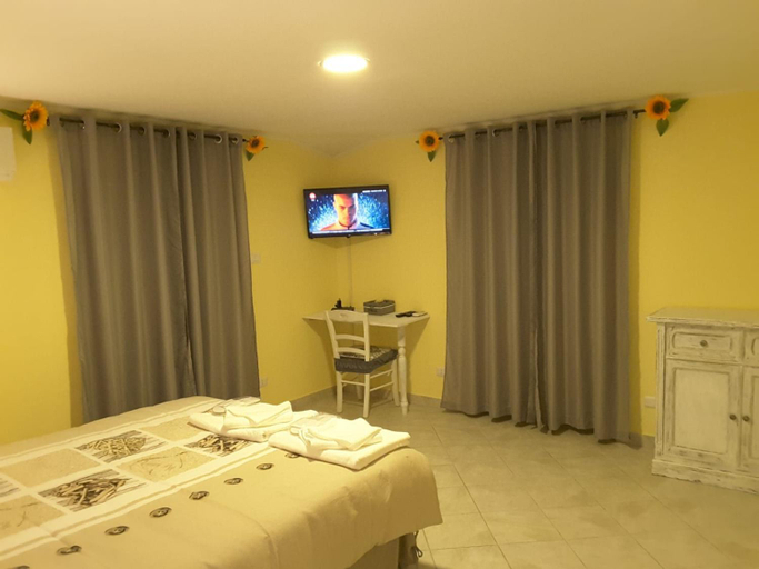 Bedroom 13
