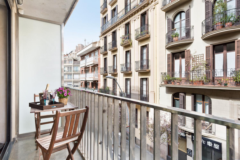 Others 2, My Space Emirates - Executive Apartments with Private Balcony, Barcelona
