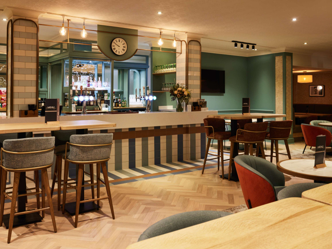 Food & Drinks 2, Mercure Northampton, Northamptonshire