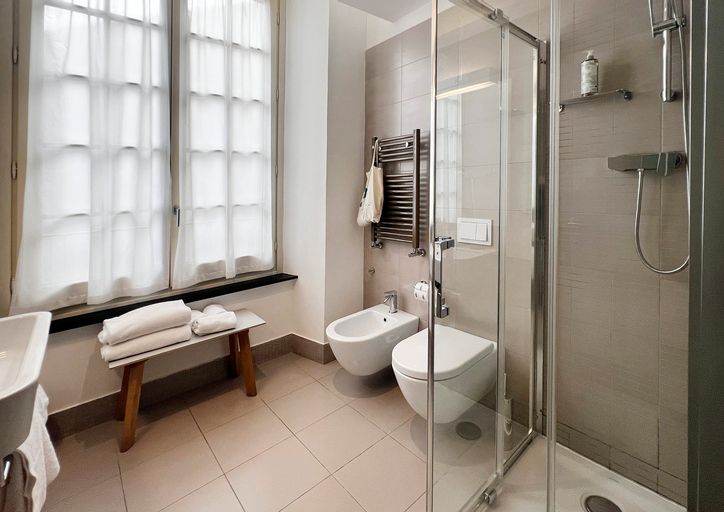 Bathroom 30