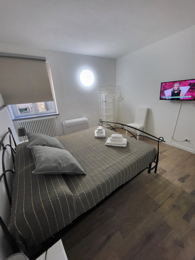 Bedroom 13