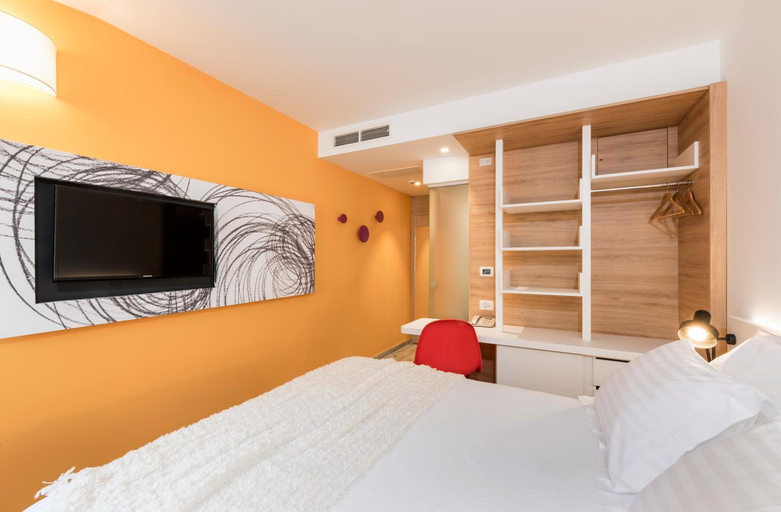 Bedroom 3, Pharos Hvar Hotel, Hvar