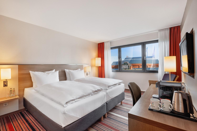 Bedroom 2, H+ Hotel Bochum, Bochum