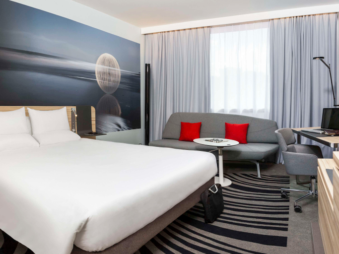 Bedroom 4, Novotel London Brentford, London
