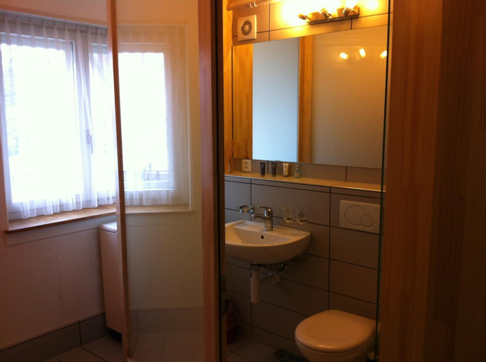 Bedroom 2, Garden Studio Apartment Zurichberg, Zürich