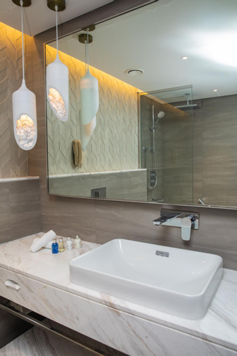 Bathroom 11