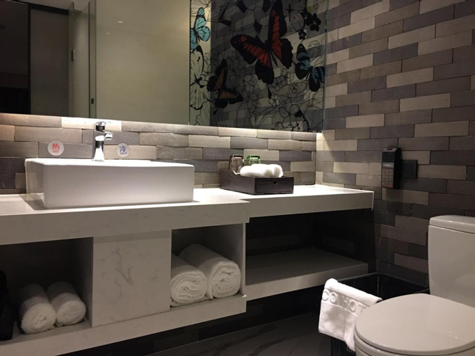 Bathroom 5