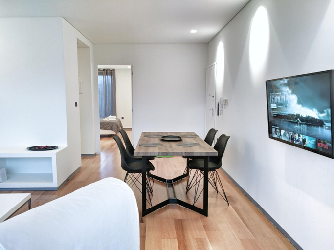 Others 4, Verde Apartments, Attica
