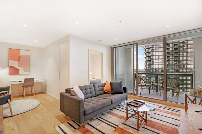 Others 5, 888 Collins, Melbourne