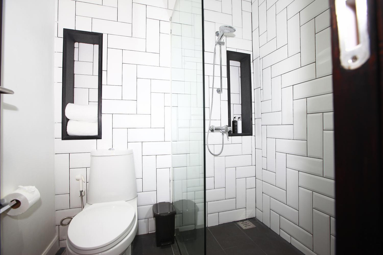 Bathroom 7