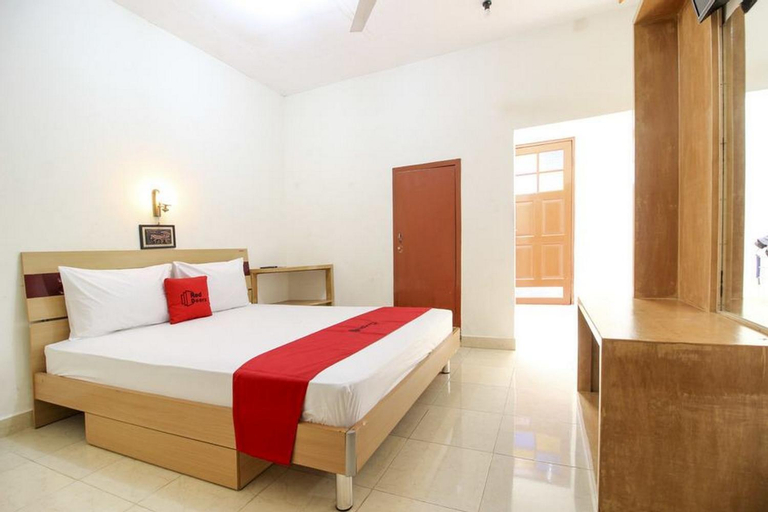 Bedroom 8
