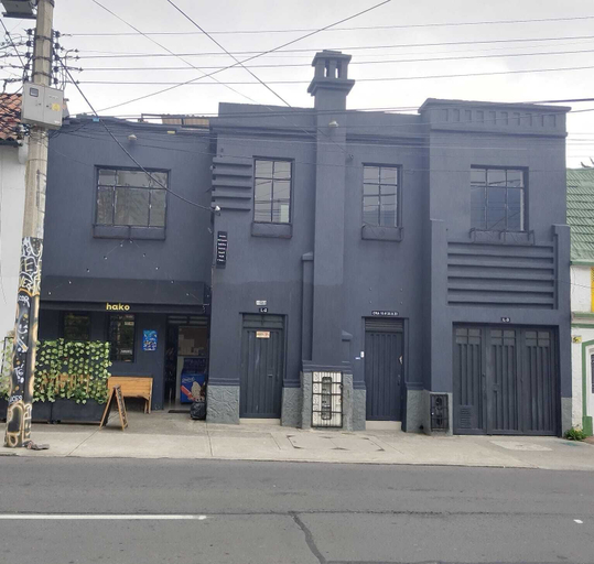 Exterior & Views