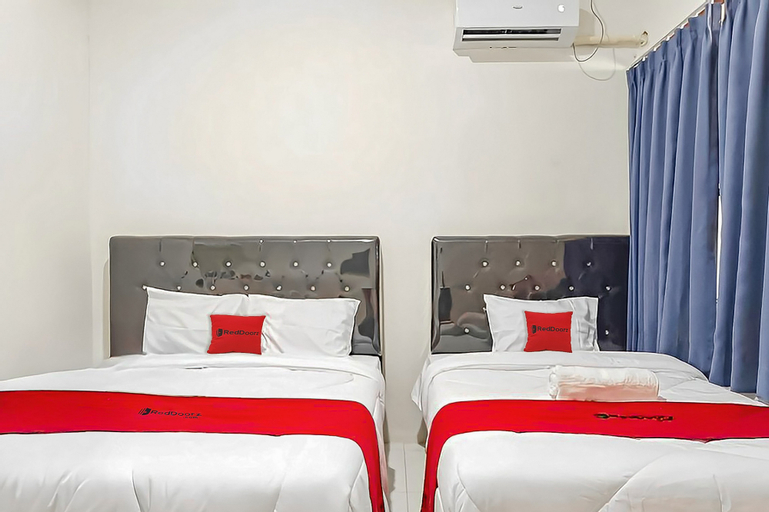 RedDoorz @ Anjasmoro Guest House near Bandara Ahmad Yani Semarang, Kota Semarang