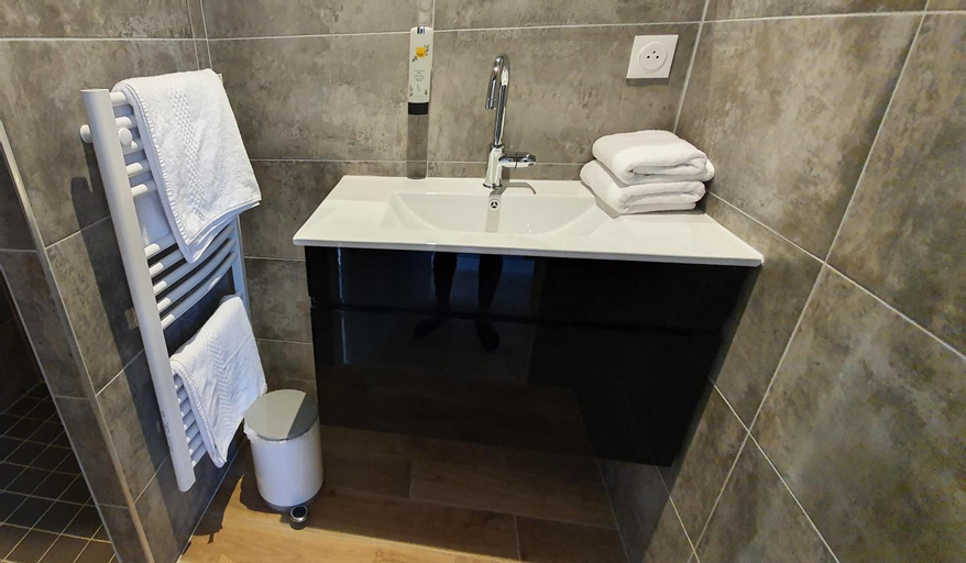 Bathroom 1