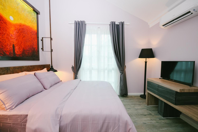 Bedroom 12