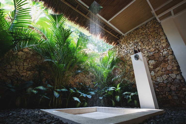 Bathroom 4