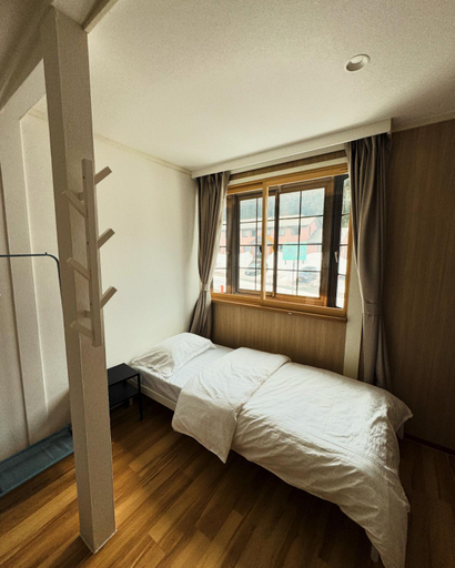 Bedroom 2, HAKUBA76, Hakuba