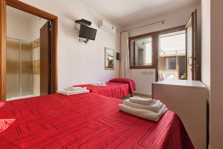 Bedroom 3, Lido Marini Rooms Affittacamere B&B, Lecce