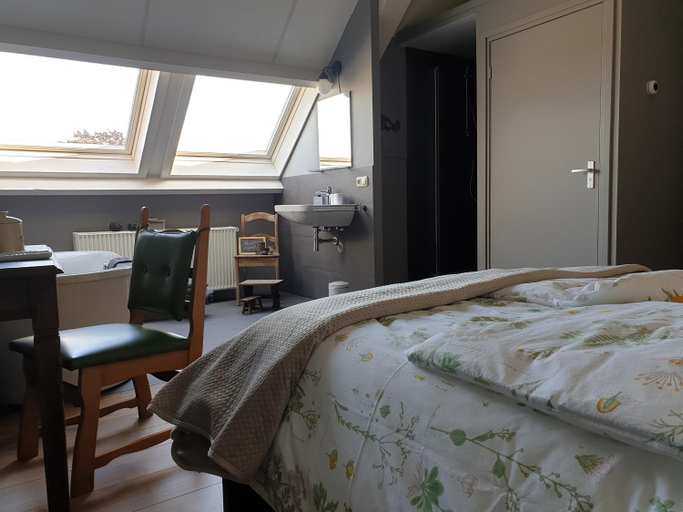 Others 2, B&B 't Merthoes, Echt-Susteren
