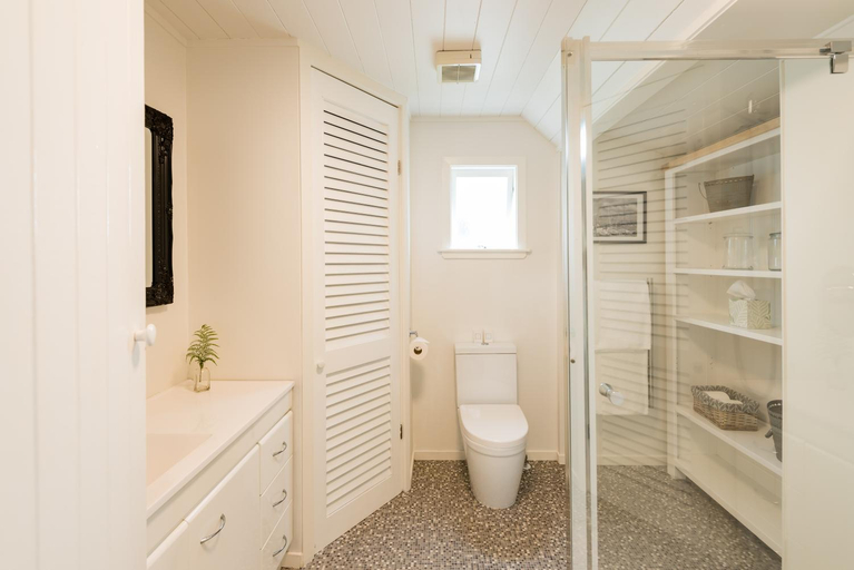 Bathroom 2, Arcadia Lodge Russell, Far North