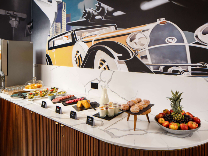 Food & Drinks 4, ibis Styles London Heathrow East, London