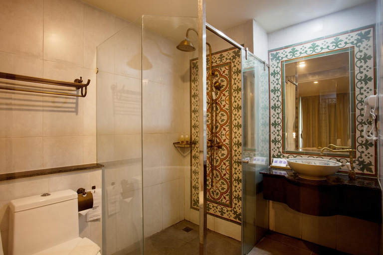 Bathroom 5, Supicha Pool Access Hotel, Phuket Island