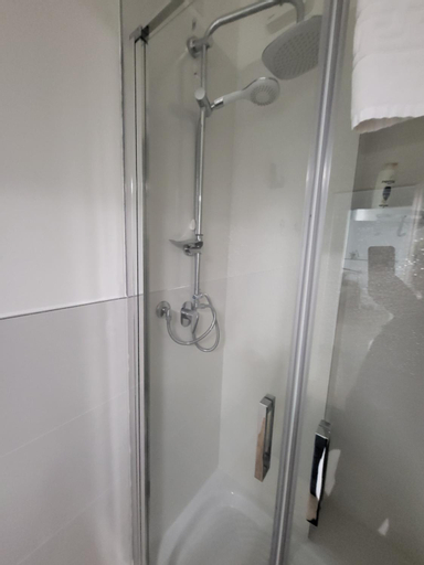 Bathroom 7
