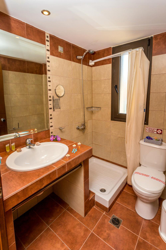Bathroom, Thalassies Nouveau, East Macedonia and Thrace