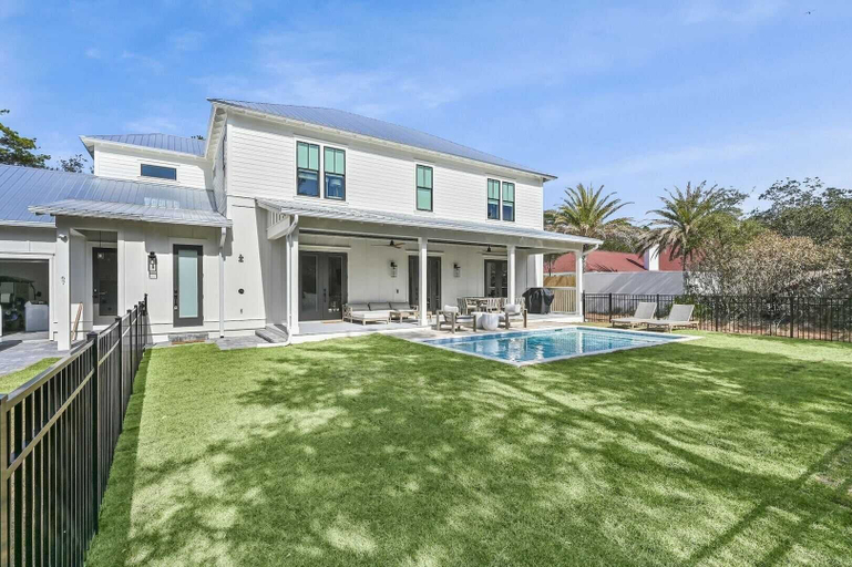 Exterior & Views 2, Alibi 30A by Avantstay 6bdr, Private Pool, Steps to Beach, Walton