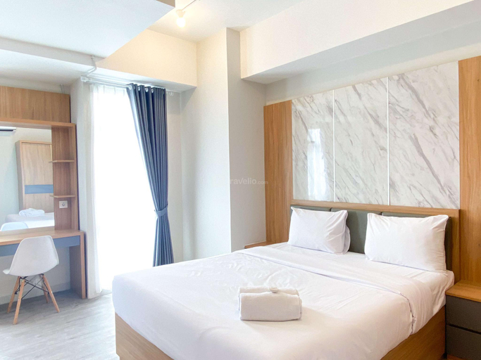 Bedroom 3, Spacious Studio Vasanta Innopark Apt By Travelio, Cikarang