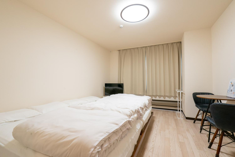 Bedroom 13