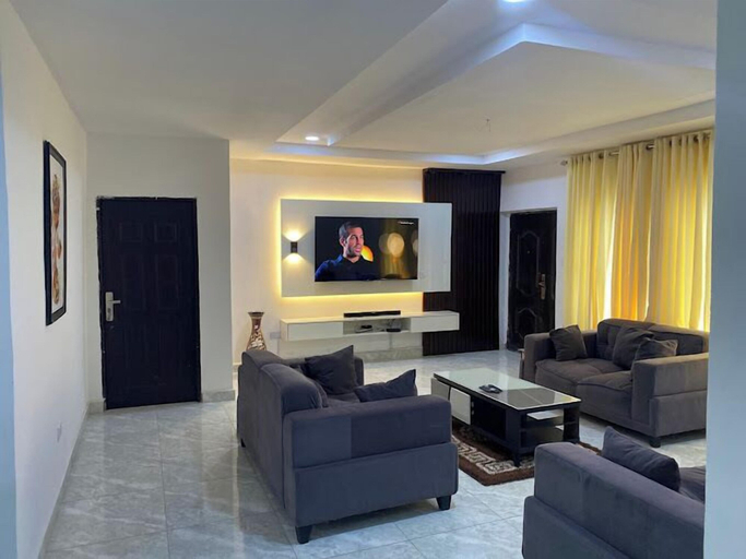 Others 5, Lavish Apartment, AbujaMun