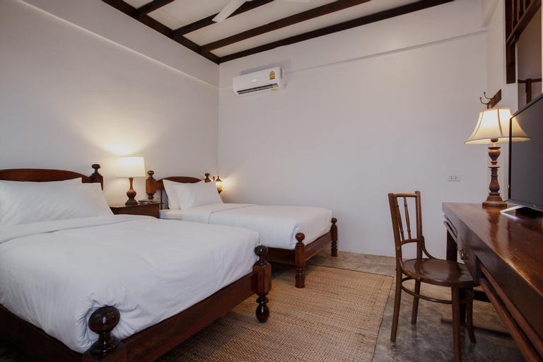 Bedroom 6