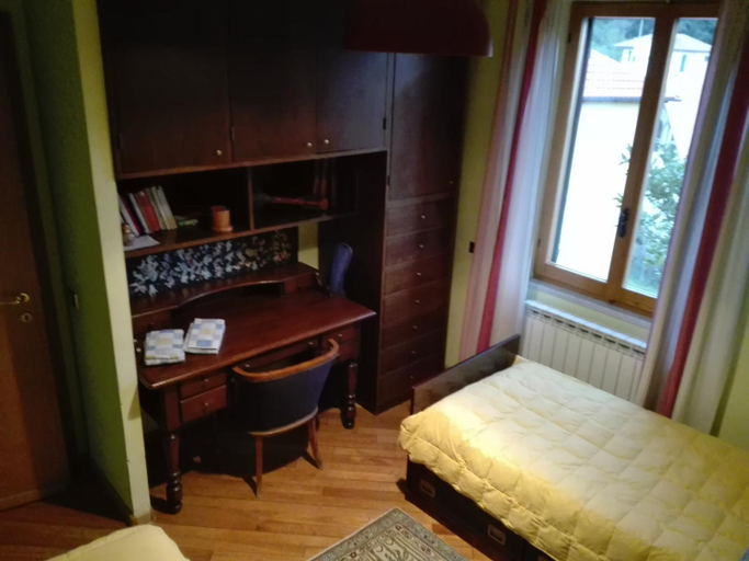 Bedroom 2, La Torretta bed & breakfast, Genova