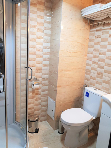 Bathroom 4, Villa Lotus, Deva
