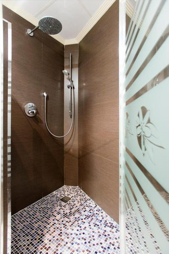 Bathroom 4, Hotel El Churra, Murcia