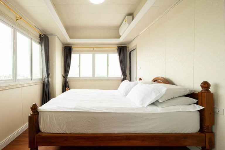 Bedroom 2, Business suite F, Bang Na