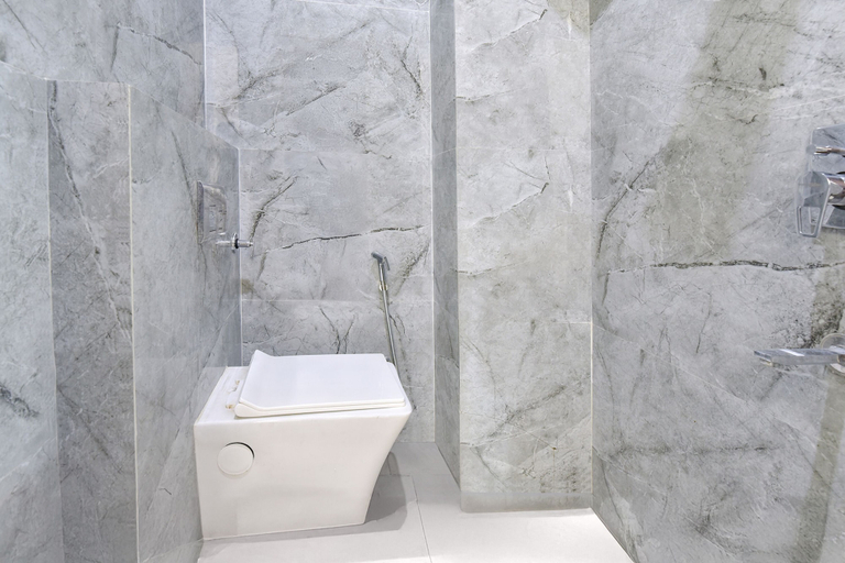Bathroom 5, Fabhotel Hari Residency, Dehradun