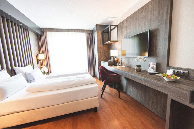 Bedroom 15