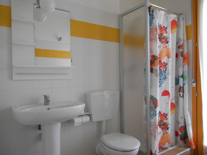 Bathroom 5, Ostello Torino, Torino