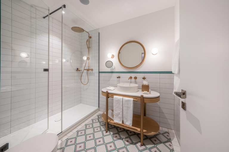 Bathroom 7