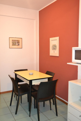 Others 5, Residence Ambra, Trento
