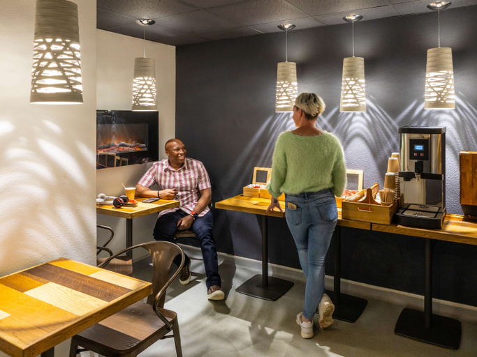 Food & Drinks 5, ibis budget Birmingham Airport - NEC, Solihull