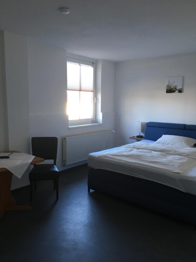 Bedroom 3, Hotel-Restaurant zur Post, Schwalm-Eder-Kreis