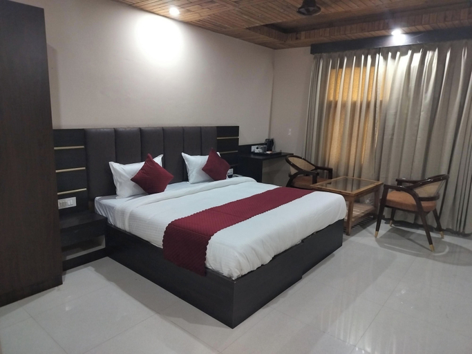 Bedroom 2, Hotel Ram Janki Palace, Varanasi